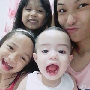 Meet your Posher, Laure